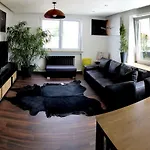 Apartments- Stilvolles 95 Qm Mit Balkon Und Parkplatz