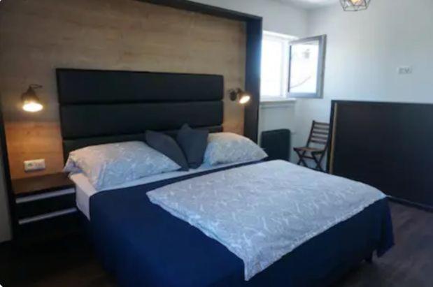 Apartment Apartments- Stilvolles 95 Qm Mit Balkon Und Parkplatz