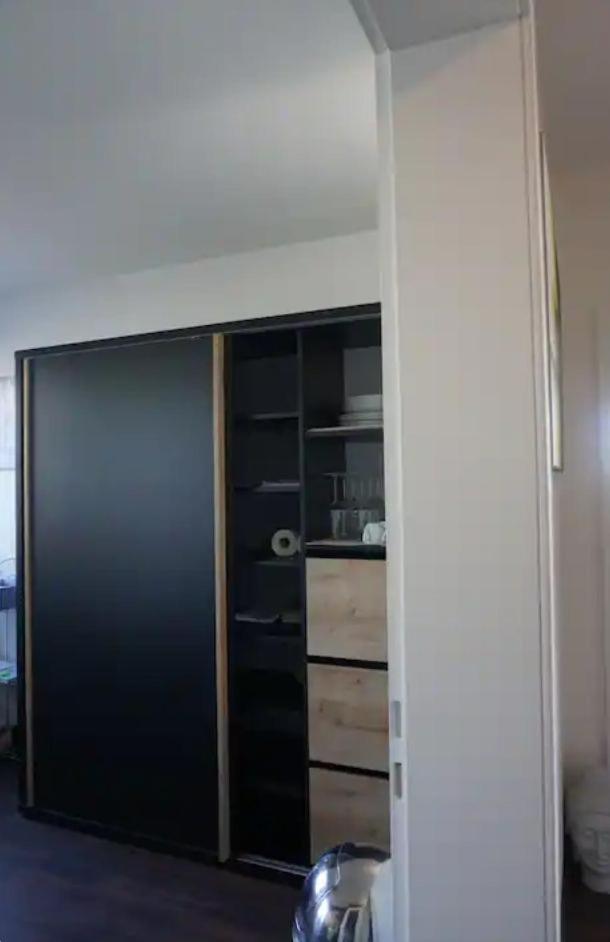 Apartments- Stilvolles 95 Qm Mit Balkon Und Parkplatz Apartment Augsburg