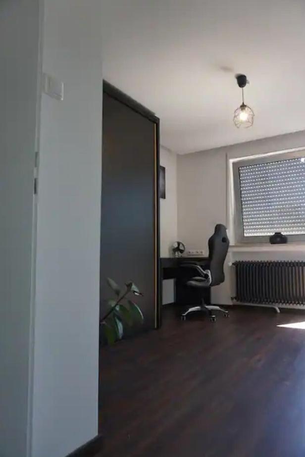 Apartment Apartments- Stilvolles 95 Qm Mit Balkon Und Parkplatz *